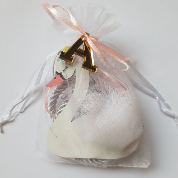 Swan gouri with personalized letter